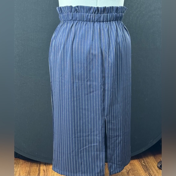 Paperbag Waist Pinstripe - Picture 3 of 5